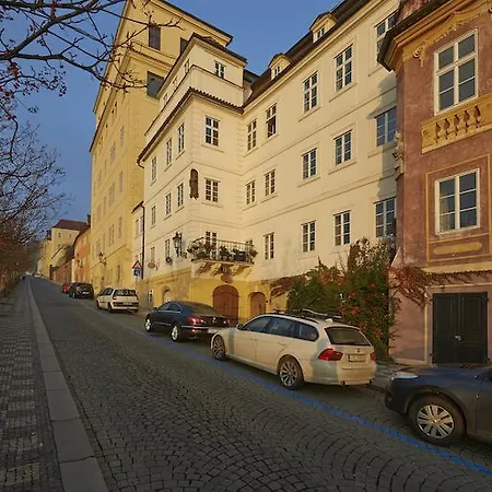 Apartment Golden Apple