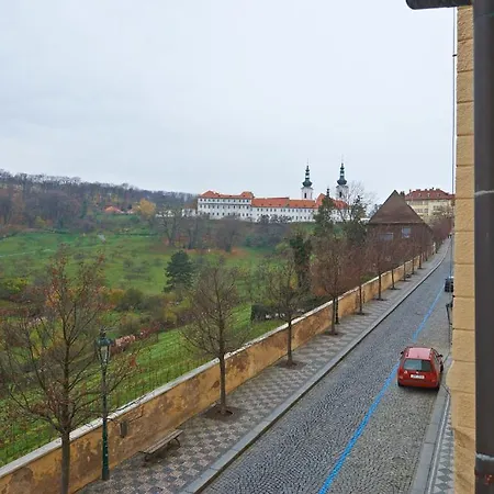 Golden Apple Prague